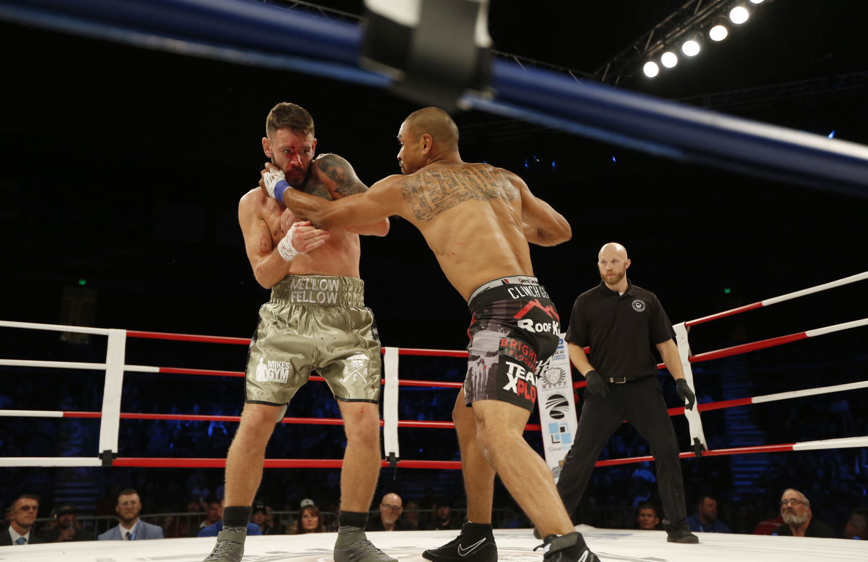 Bare-knuckle fighting